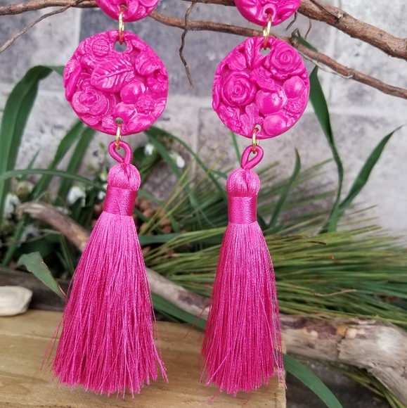 Handcrafted clay tassel earrings - Picture 3 of 5